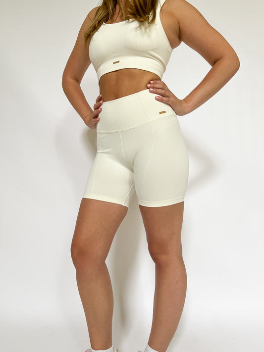 Comfort Sleek Biker Short Vanilla