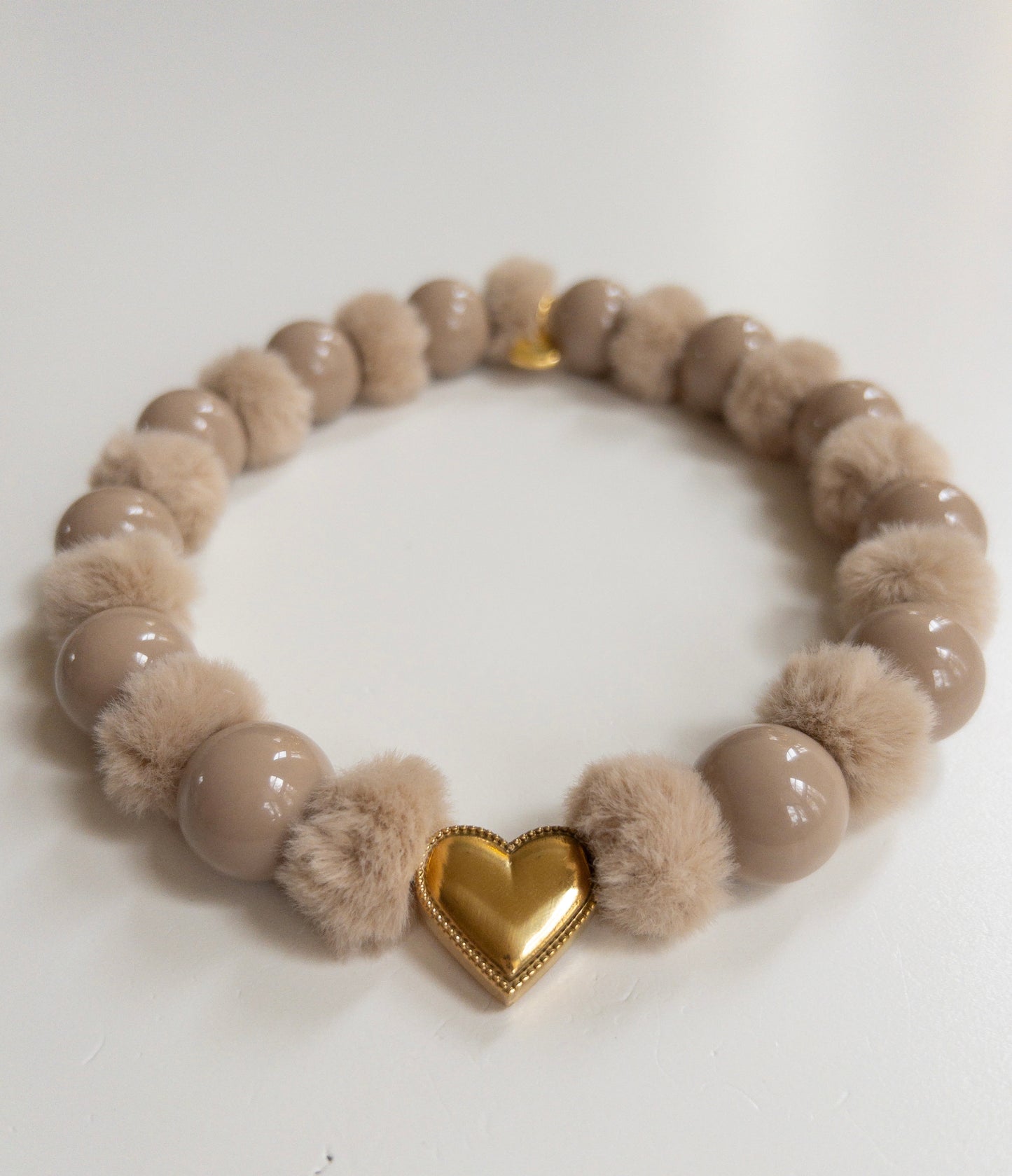 Pretty Fluffy Toffee Necklace